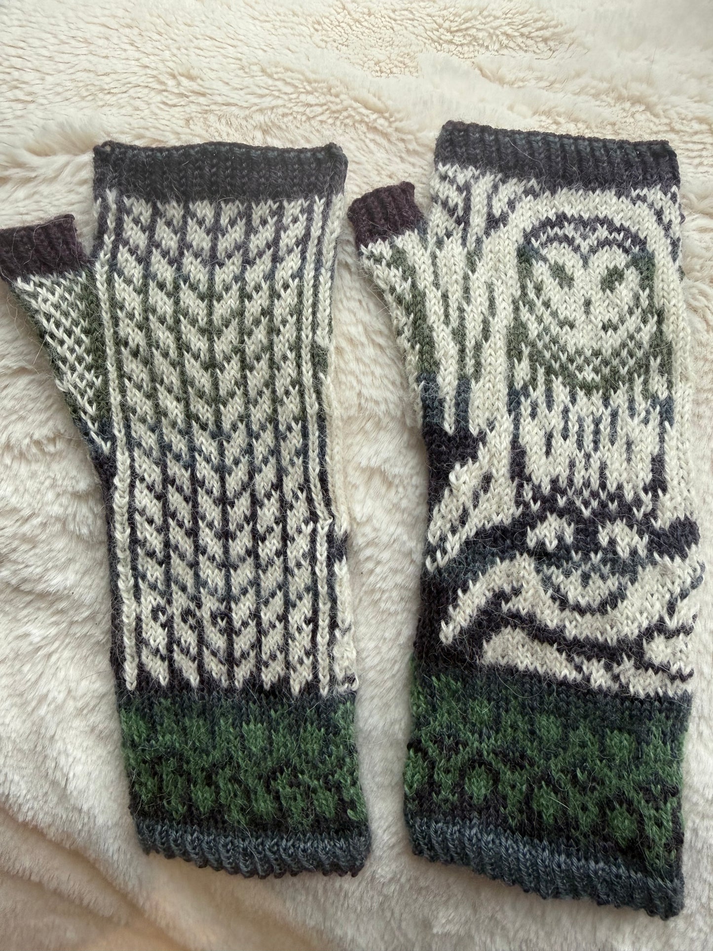 Fingerless Gloves