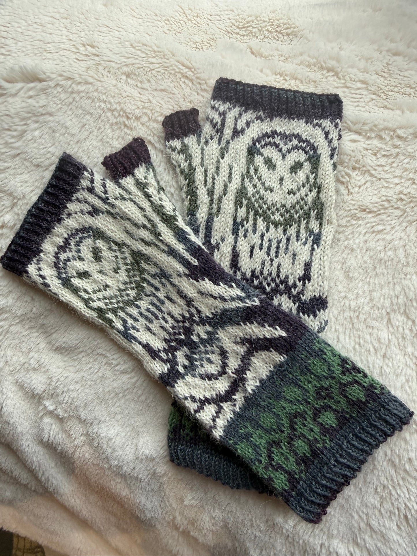 Fingerless Gloves